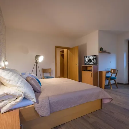 Moment - Bistro & Ubytovanie Guest house