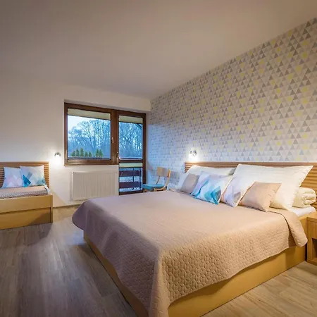 Moment - Bistro & Ubytovanie Guest house 3*